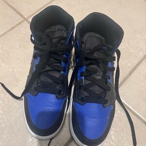 Jordan Kids Black and Blue Sneakers